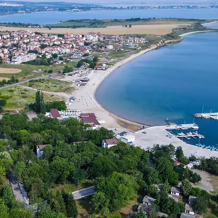 крайморие парк Апартамент Бургас